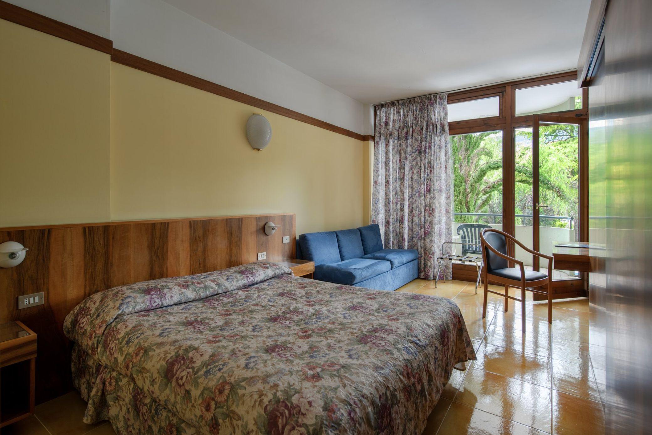Palme & Hotel Garda (Verona)