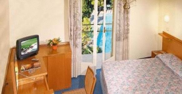 Hotel Palme & Garda (Verona)